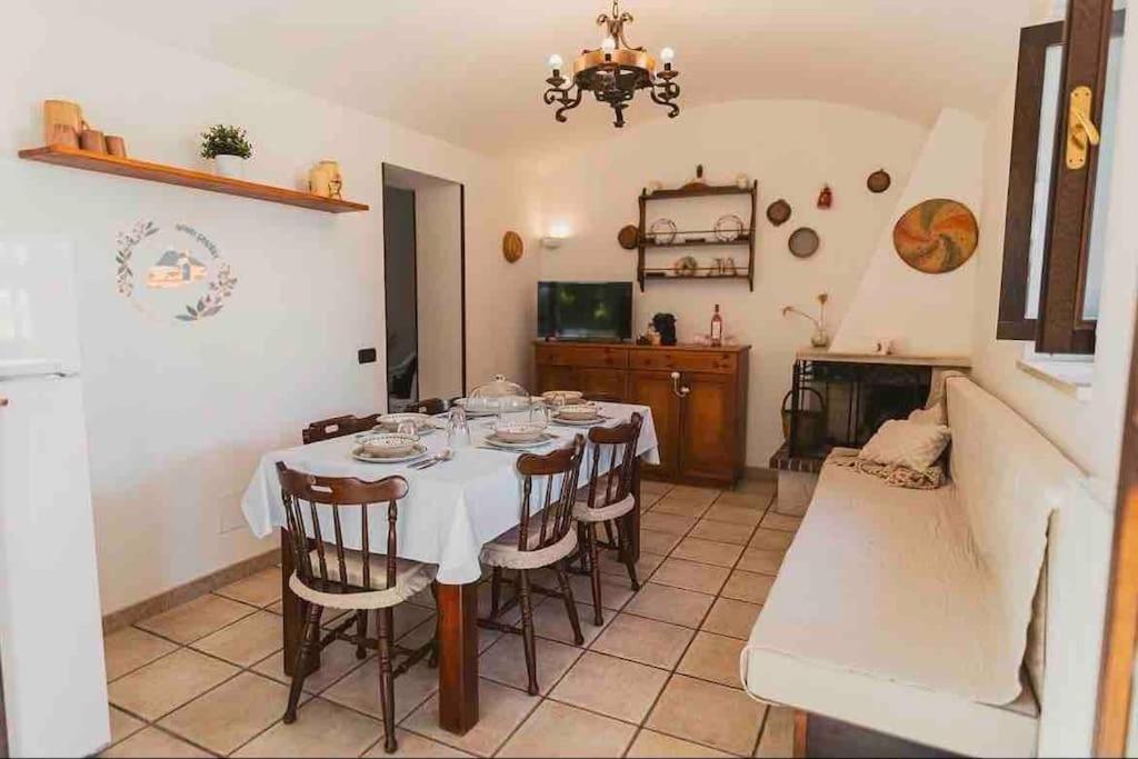 ロコロトンド Trulli Nonna Graziellaヴィラ エクステリア 写真